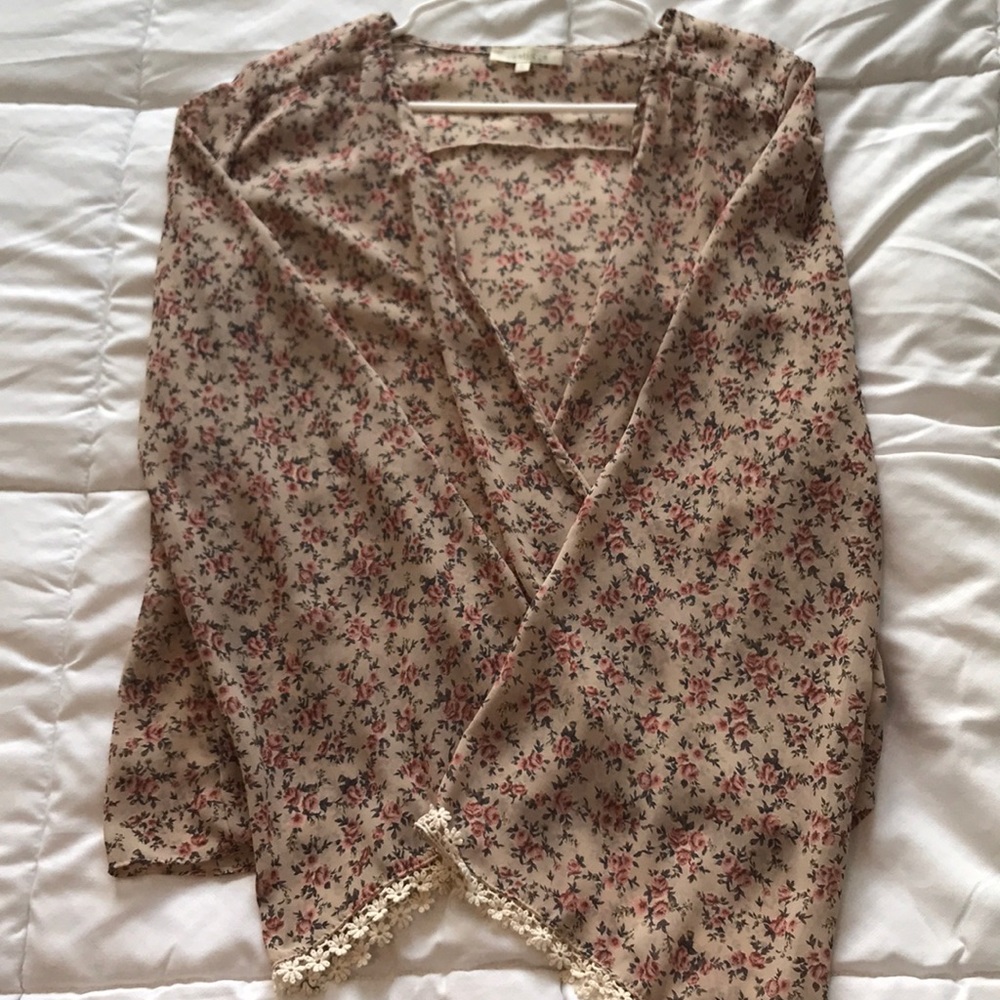 Vestique Floral Top L